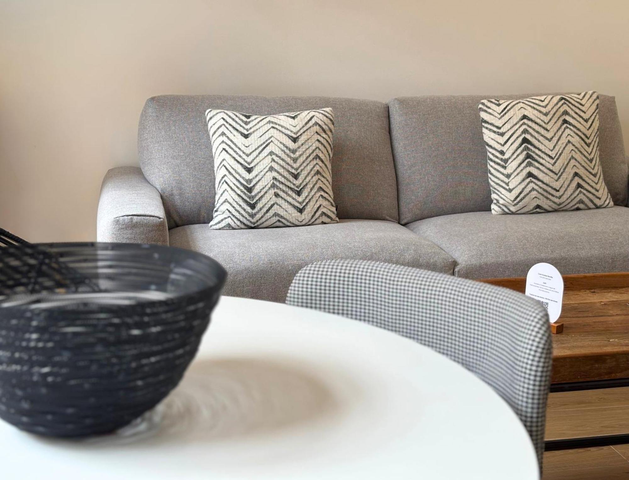 Apartamentos Core Suite Sevilla Kültér fotó
